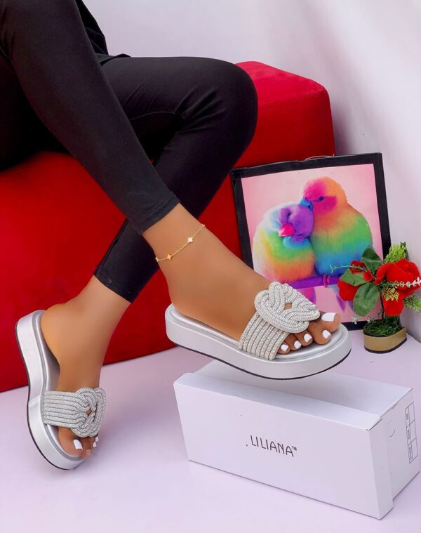 women comfortable slippers