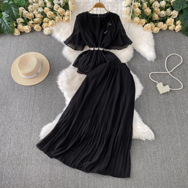 women pleated 2-piece skirt set