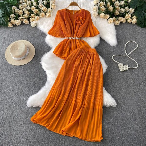 women pleated 2-piece skirt set