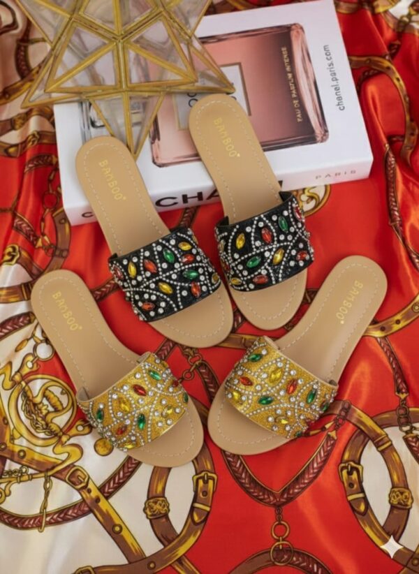 women embellished flat sandals
