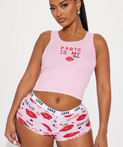 Marketplace & Online Shopping 137 lets kiss fashion nova 1 (2)