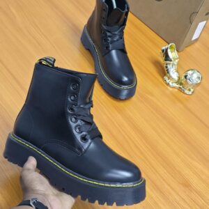 Marketplace & Online Shopping 139 ladies black leather platform boots