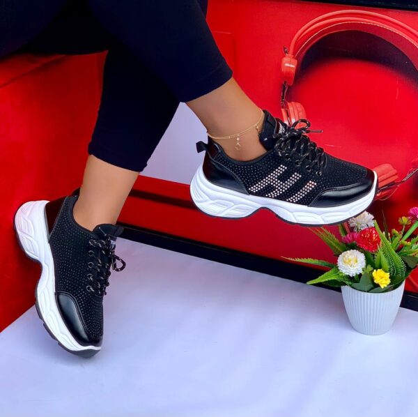 women casual chunky sneakers