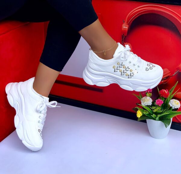 women fashion chunky sneakers