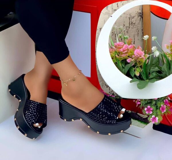 Ladies Stylish Round-Toe Wedge Slippers ladies stylish round-toe wedge slippers