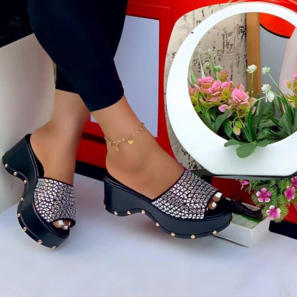 Ladies Stylish Round-Toe Wedge Slippers ladies stylish round-toe wedge slippers