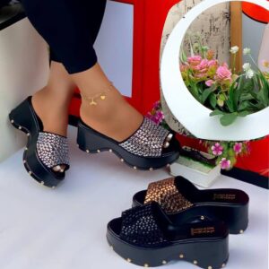 ladies stylish round-toe wedge slippers
