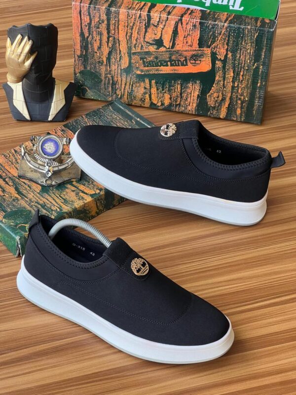 men fashion slip-on shoes