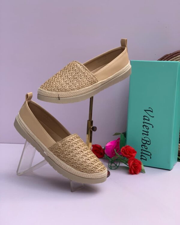 women casual breathable slip-on shoes