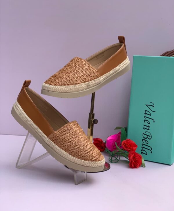 women casual breathable slip-on shoes