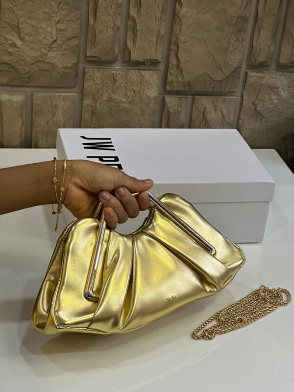 women metal frame clutch bags