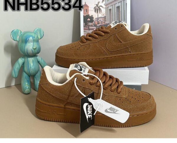 quality low cut sneakers