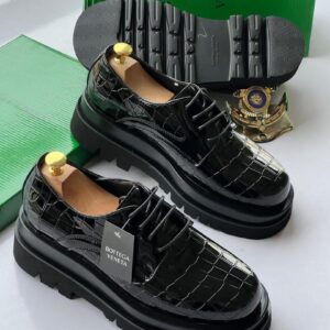 Marketplace & Online Shopping 135 men black glossy lace-up shoes