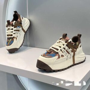 Marketplace & Online Shopping 135 men casual thick-soled sneakers