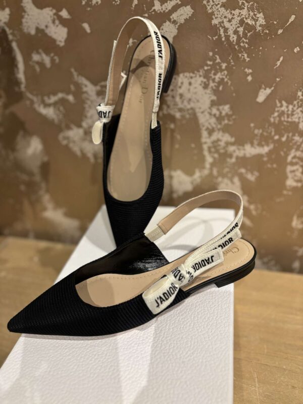 strap sale jadior sandal