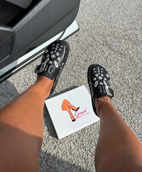 metal sabot slippers