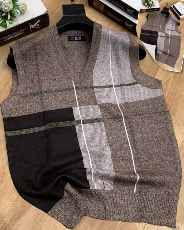 men wool sleeveless sweater