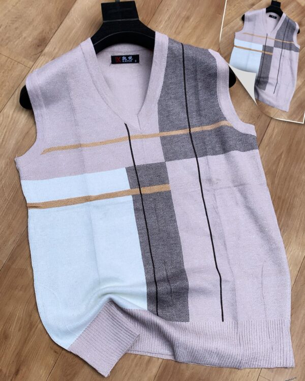 men wool sleeveless sweater