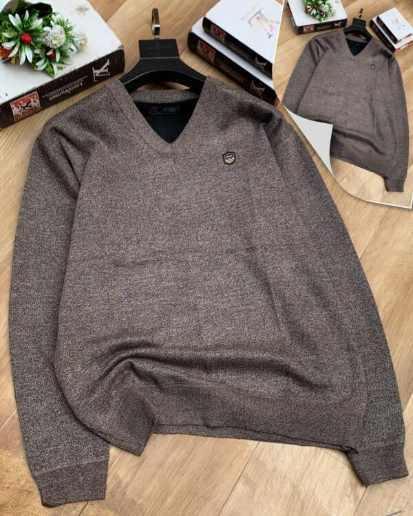long sleeve v-neck sweater