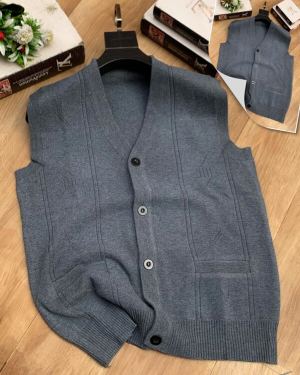 knitting v-neck sleeveless sweaters