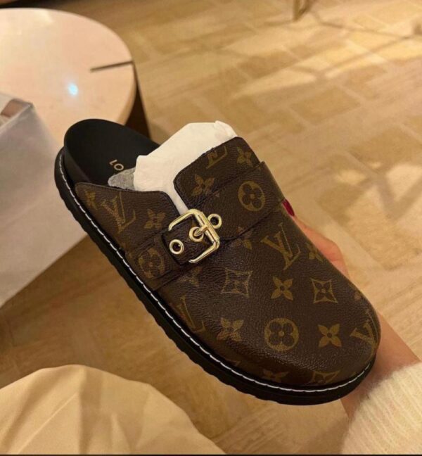 cozy flat comfort clog