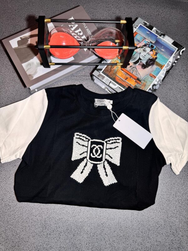 bow graphic short sleeve shirt