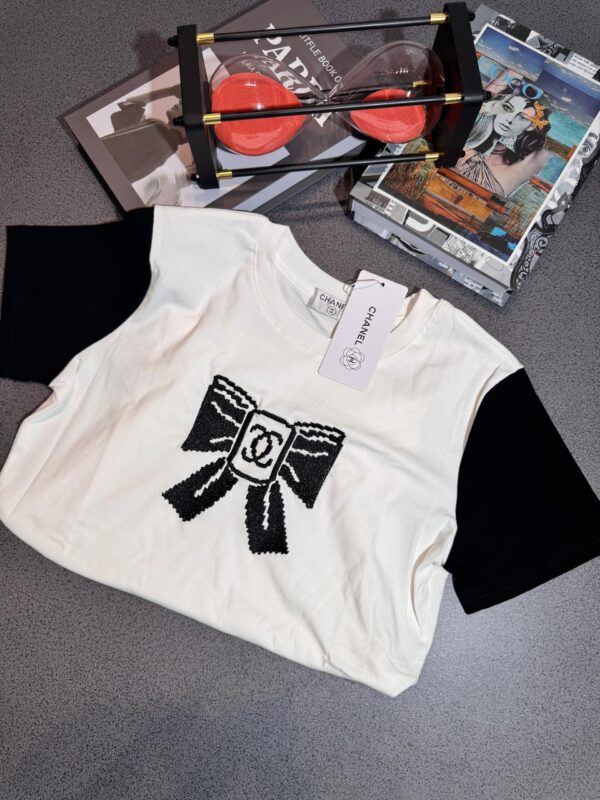 bow graphic short sleeve shirt