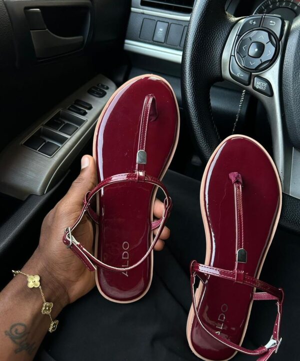 stylish ladies flat sandals