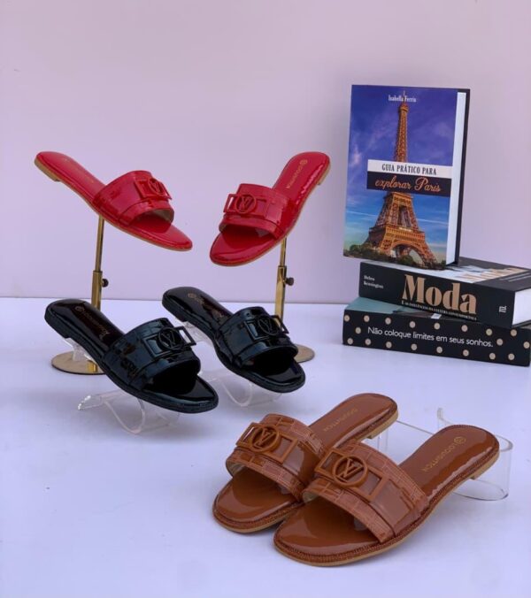 ladies classic flats