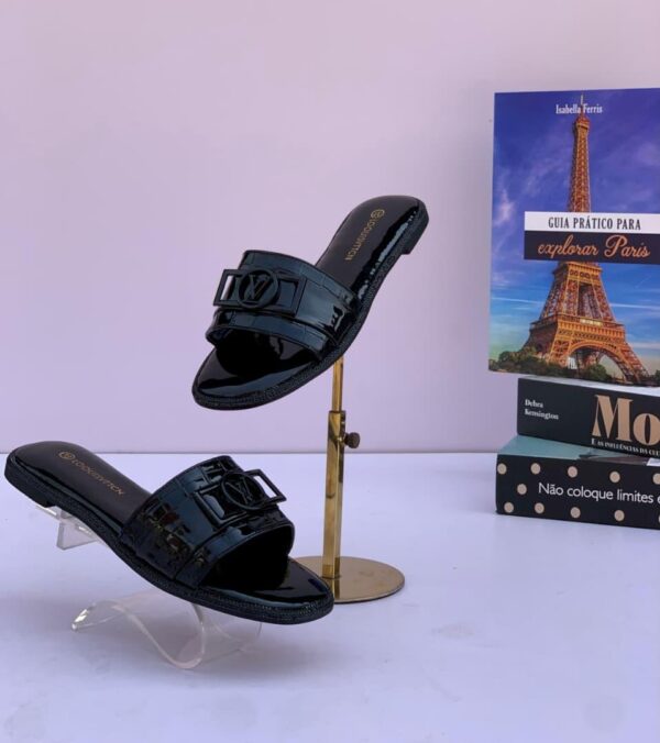 ladies classic flats