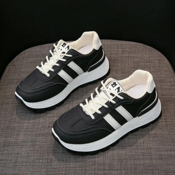 casual women sneakers