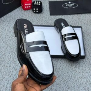 men’s black and white glossy half shoes