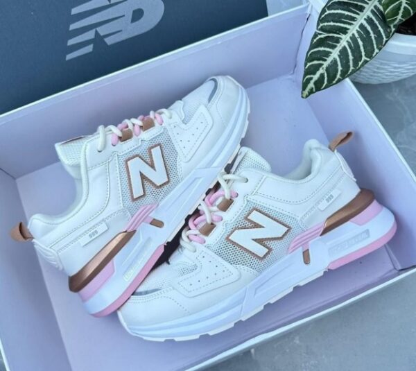 women lifestyle pink white sneakers