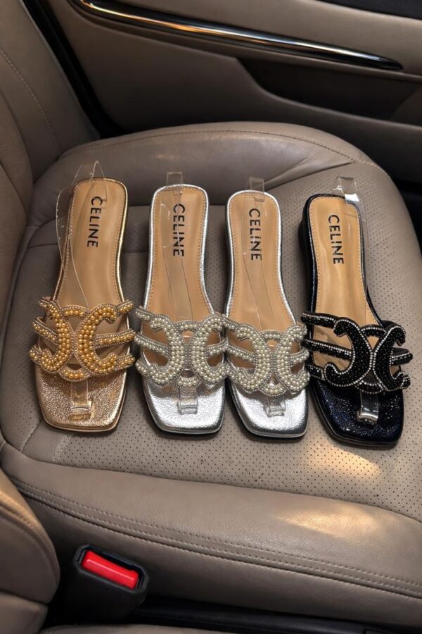 Woman Embellished Flat Slippers woman embellished flat slippers