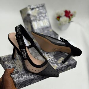 Marketplace & Online Shopping 133 ladies slingback kitten pumps