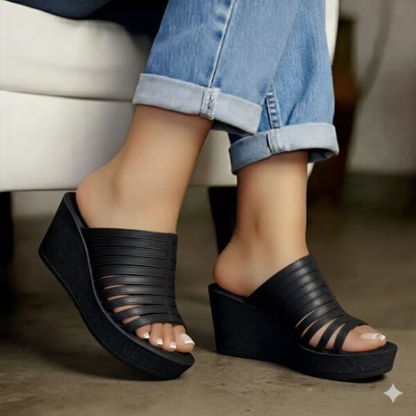 ladies casual wedge slip-on