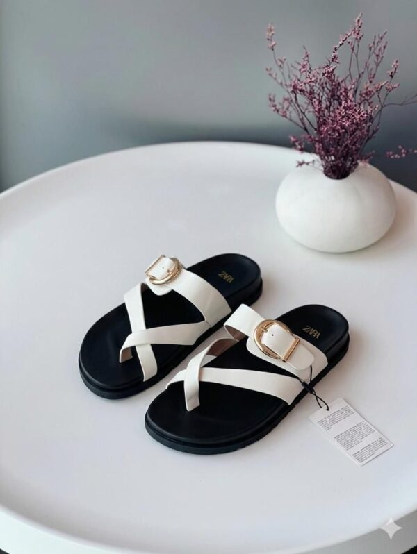 unisex buckled flat sandal