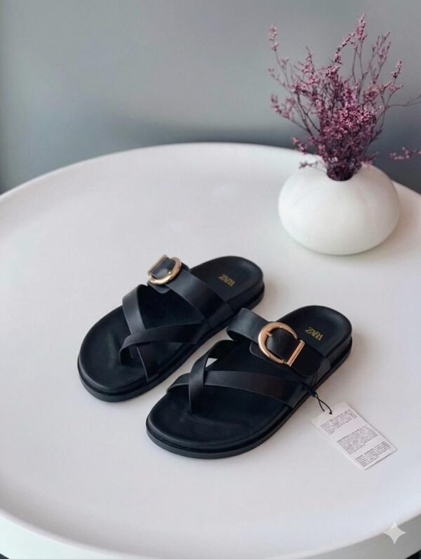 unisex buckled flat sandal