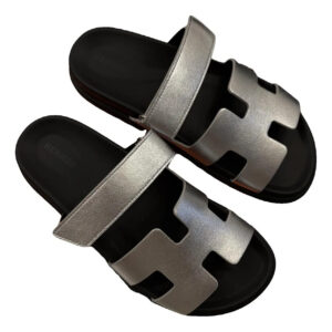 beautiful stylish flat for ladies