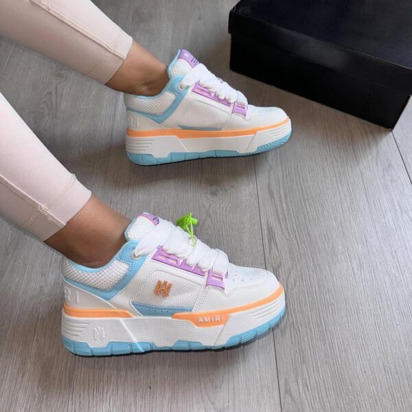 ladies casual thick soled sneakers