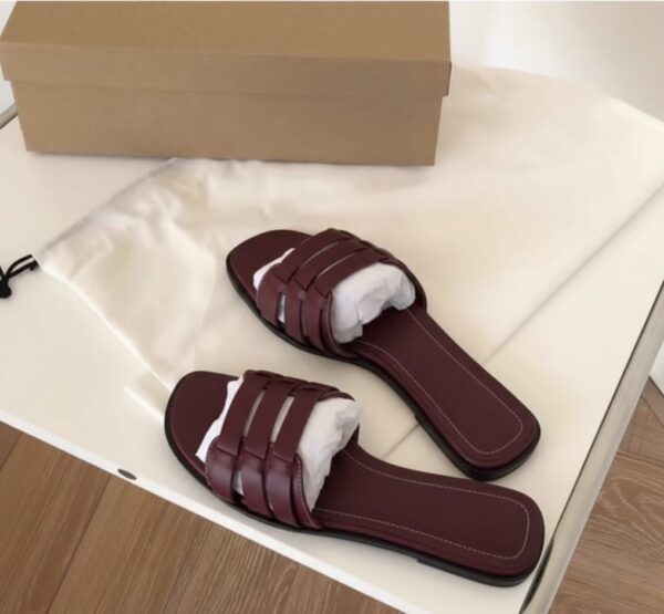 Stylish Women's Slippers stylish women's slippers