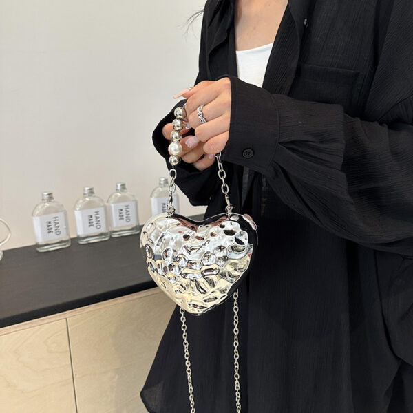 Stylish Acrylic Heart-Shaped Clutch stylish acrylic heart-shaped clutch
