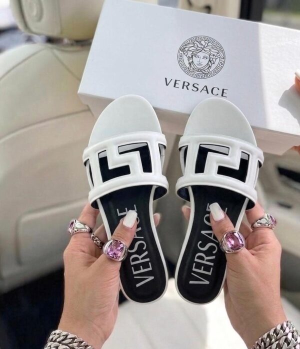 casual flats for ladies