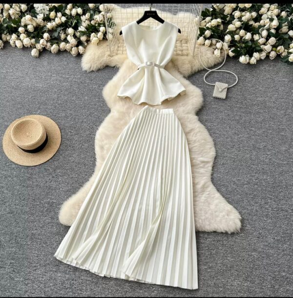 women sleeveless top and pleated skirts suit