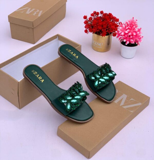 Chic Rhinestone Slip-On Slippers Chic Rhinestone Slip-On Slippers