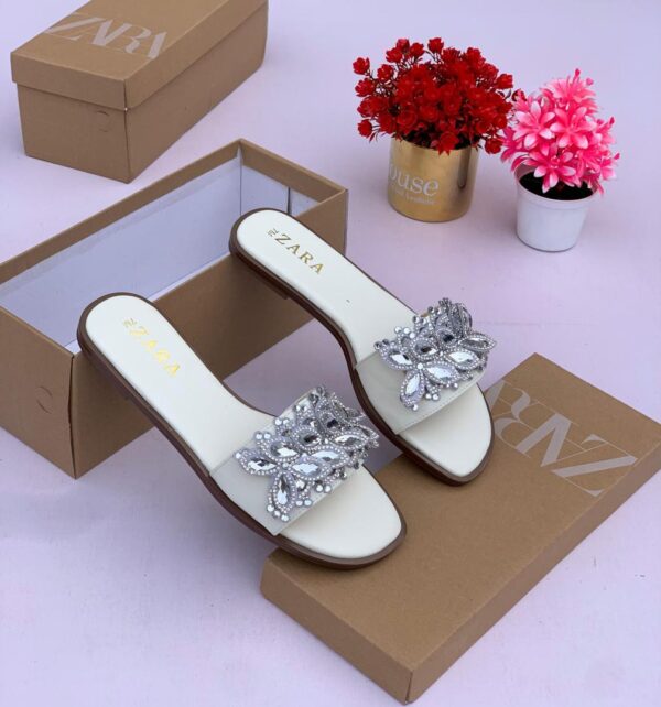 Chic Rhinestone Slip-On Slippers Chic Rhinestone Slip-On Slippers